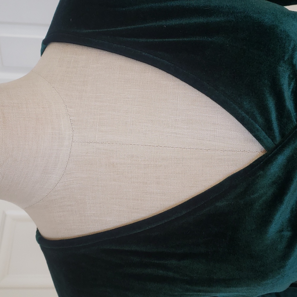 Emerald Green Velvet Ruched Tulip Wrap Dress Long Sleeve S - Picture 9 of 14